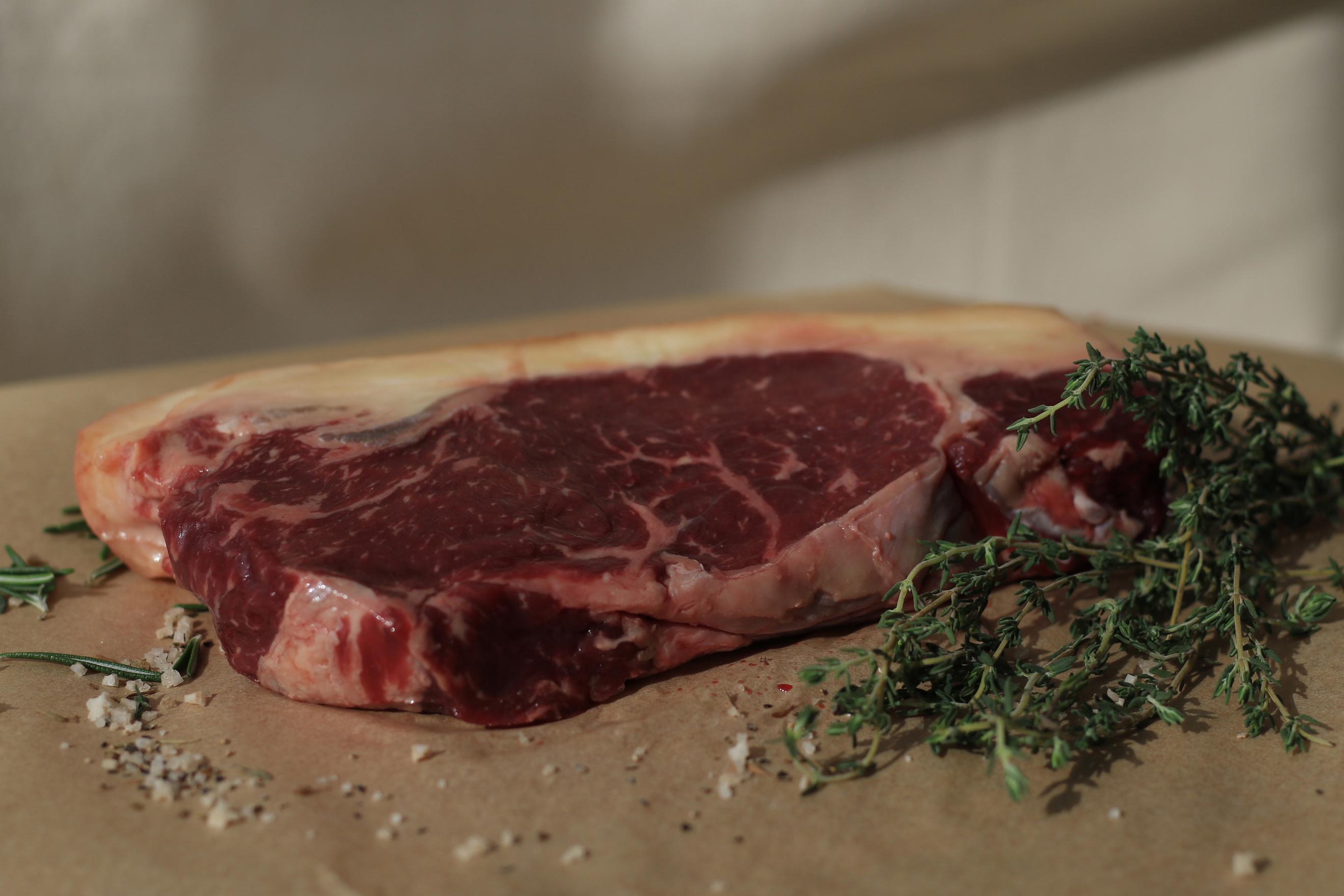 Sirloin steaks x 2 (minimum 550g)